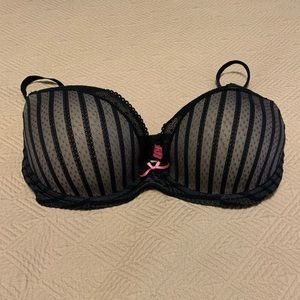 Betsey Johnson size 34c bra black polka dots.